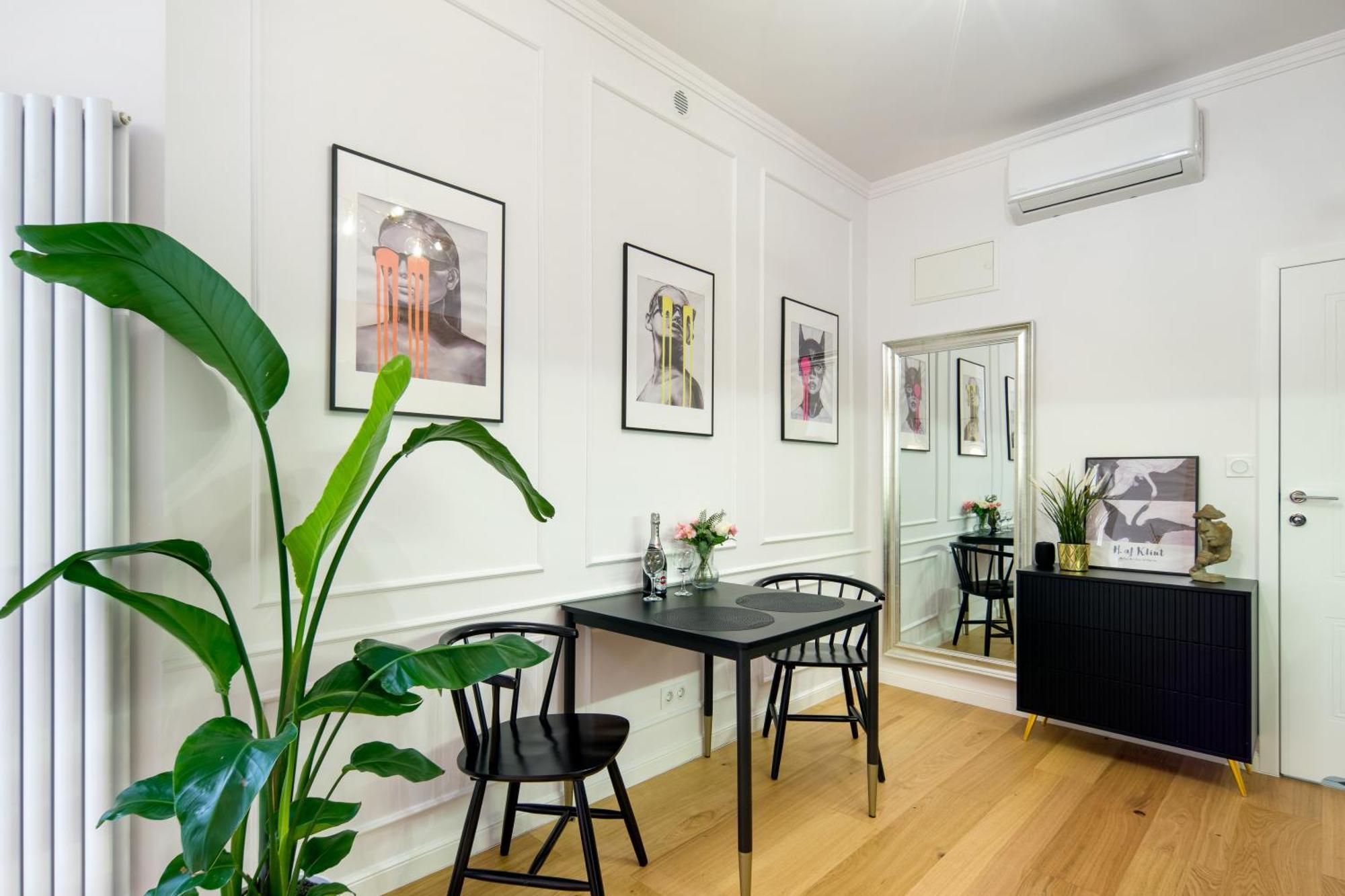 Discover Krakow Apartments - Lubomirskiego St - Classic & Modern - Near Main Station, Netflix And Ac Exterior photo